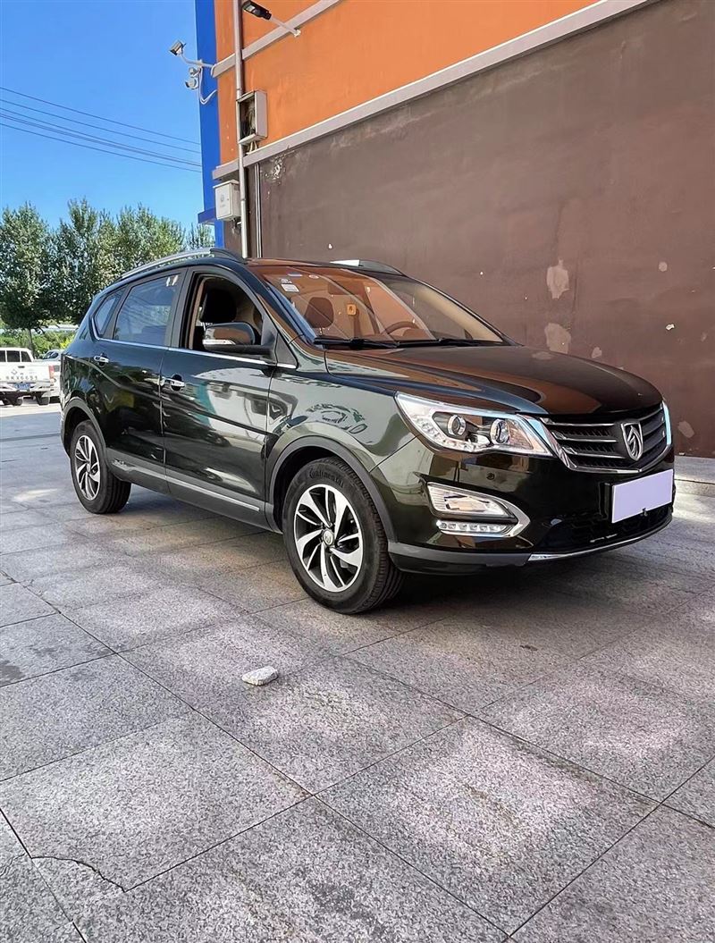 16年寶駿560