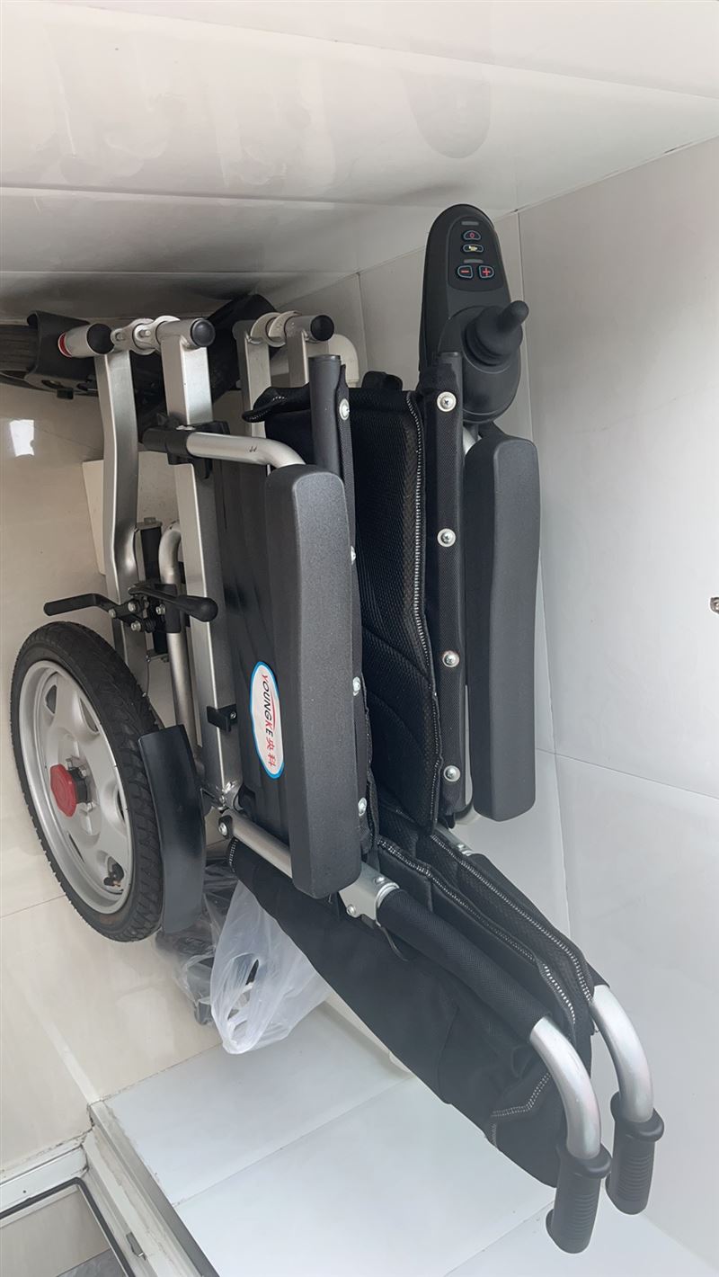 9.5新電動輪椅